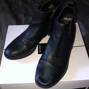 Black ankle booties